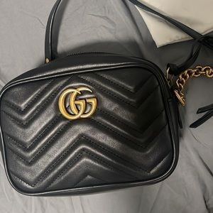 GUCCI MARMONT MINI SHOULDER BAG